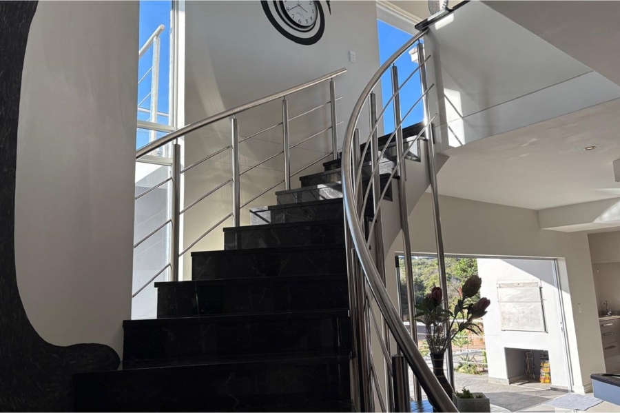 5 Bedroom Property for Sale in Pinnacle Point Golf Estate Western Cape